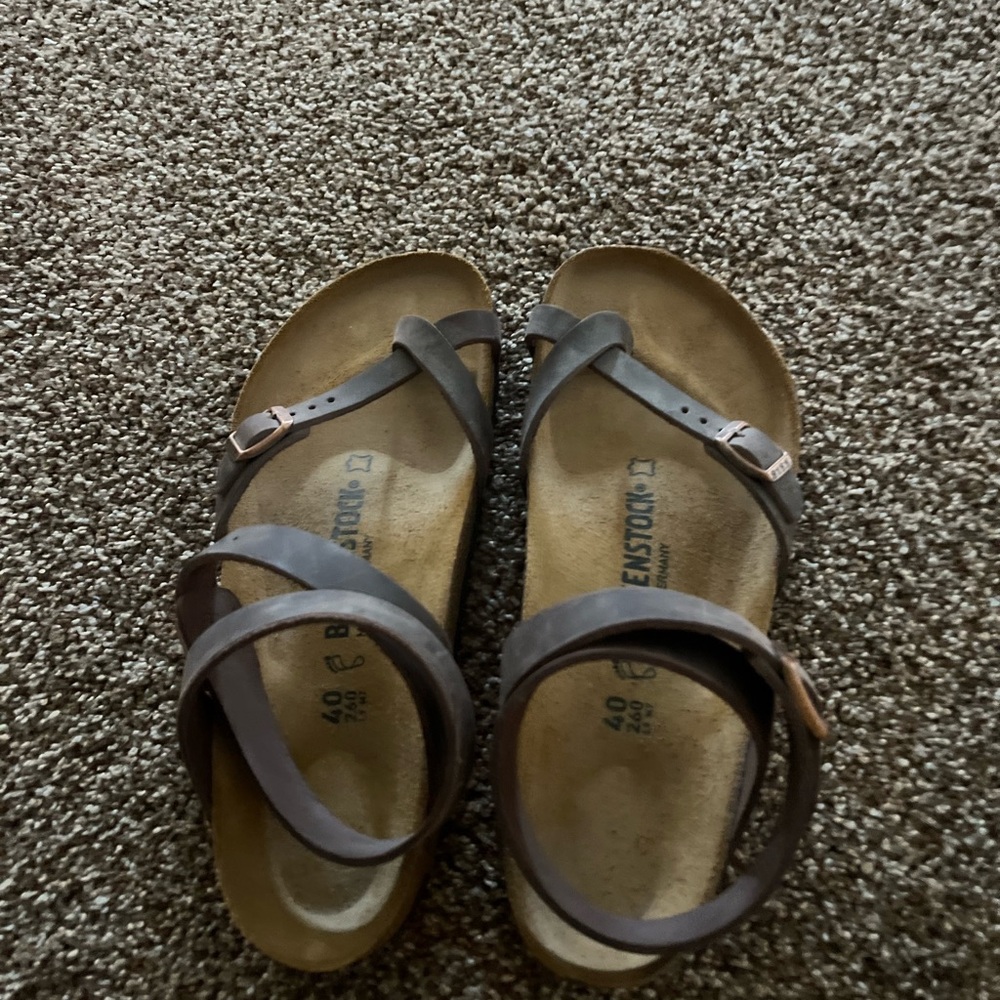 Birkenstock yara oiled leather Dark Brown Cross-Strap Sandals